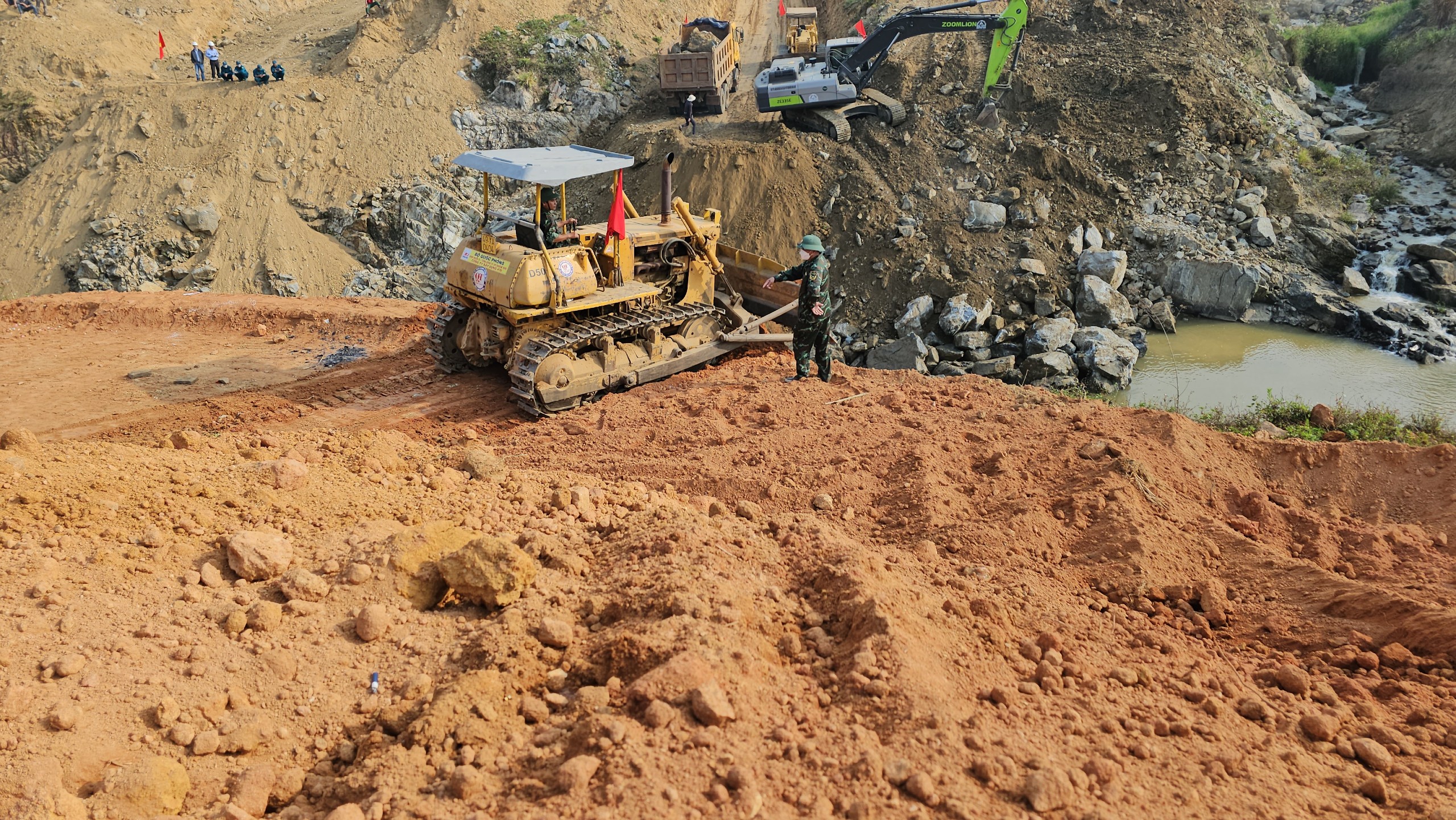 Bộ Nông nghiệp và Phát triển nông thôn chặn dòng hồ chứa nước Krông Pách Thượng. 